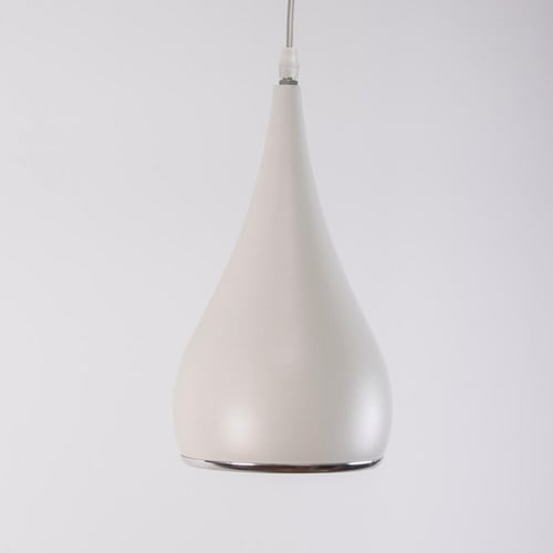 علاقي إنارة ابيض لامع