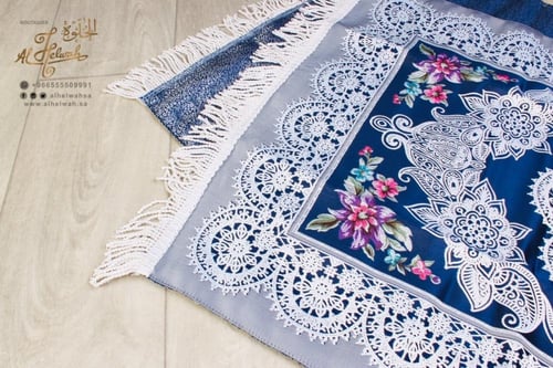 سجادة صلاة تركي فاخرة بعلبة 65x110 سم