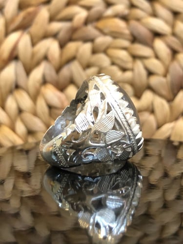 خاتم الفضة عقيق يمني مُجزع طولي مميز ونادر صياغة ح...