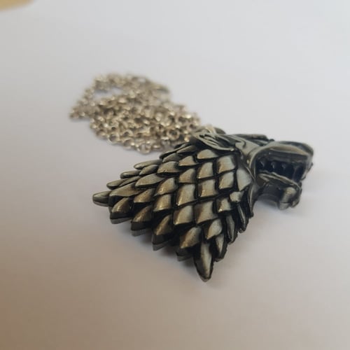 سلسال ستارك قيم أوف ثرونز فضي