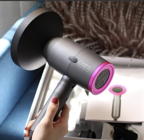 مجفف شعر سوبر ايونيك من بينك ميلك