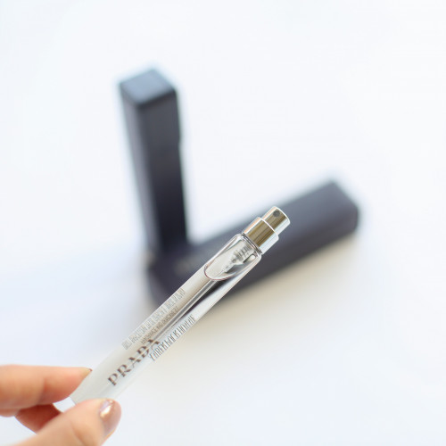 عطر برادا امبر بور اوم - 10 مل - بخاخ