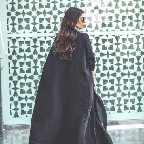 عباية حرير اسود 20#
