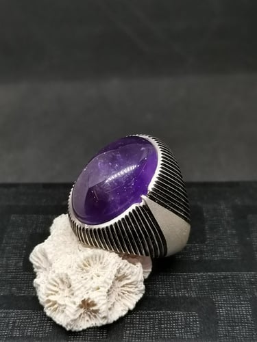 خاتم الفضة بحجر الجمشت الاماتست بصياغة الأستاذ امي...