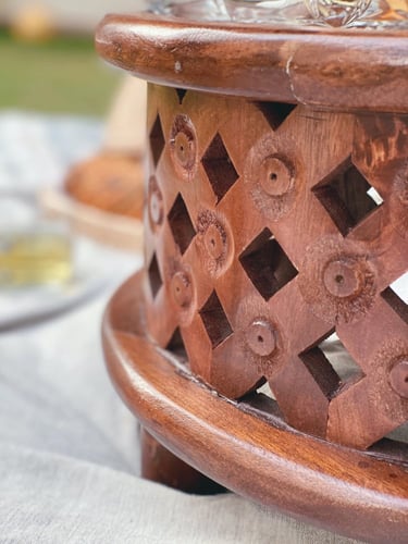 طاولة خشب مجوف ارضية