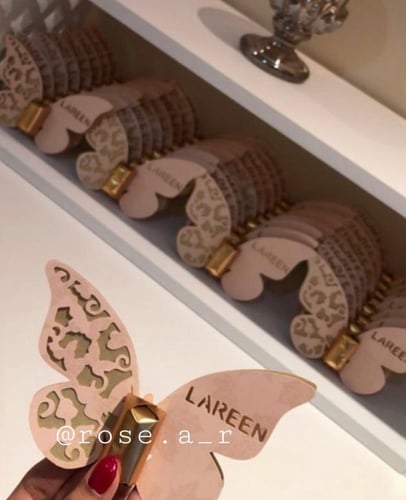 توزيعات فراشات -بدون اضافات-