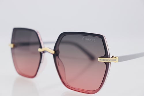نظارة شانيل باللون الاسود المموج بالوردي - جودة عا...