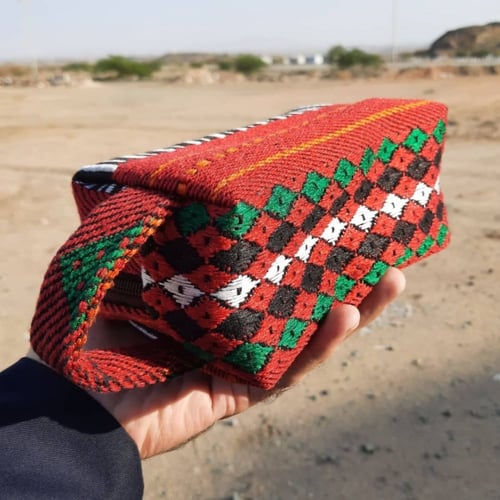 حقيبة يد من قماش السدو فاخره