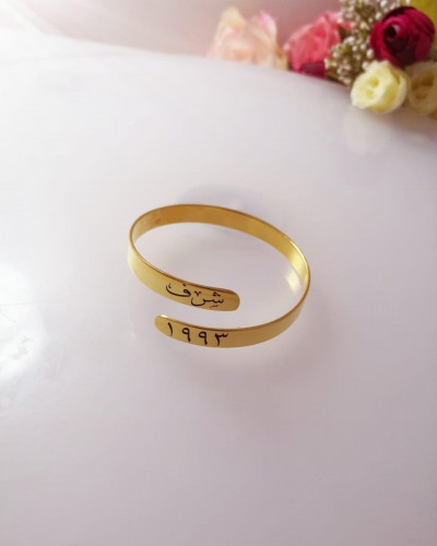 اسواره تاريخ واسم نسائي