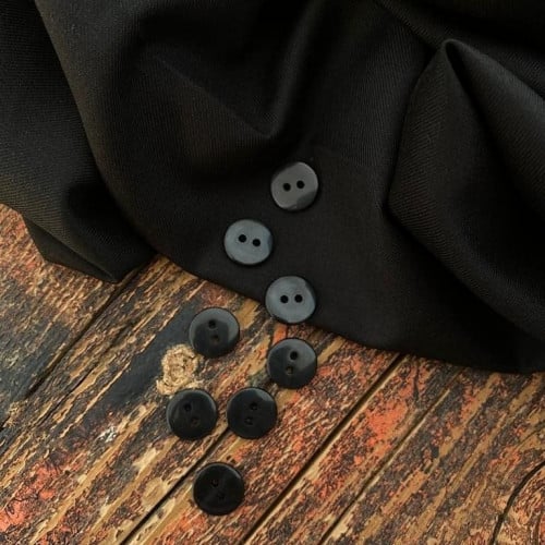 قماش الرداء الاميري اللون أسود