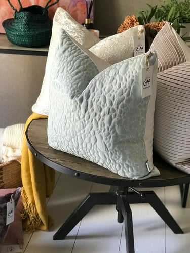 غطاء وسادة مينت كلاود جاكار