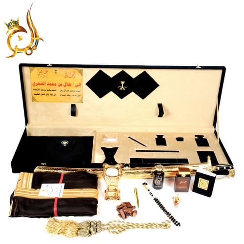 طقم هدايا متكامل يجمع بين الفخامة والتراث العربي ا...
