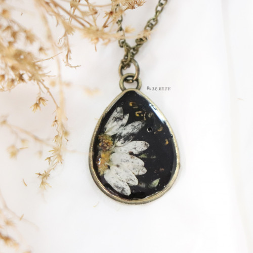 rustic daisy قلاده