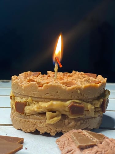 شمعة الكوكيز بطبقة الكريمة برائحة الفانيلا وفانيلا...