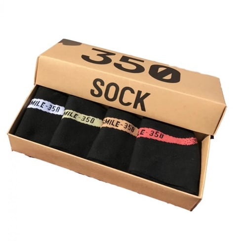 تسليم فوري ( one size ) Yeezy 350 Socks Box 4 pcs