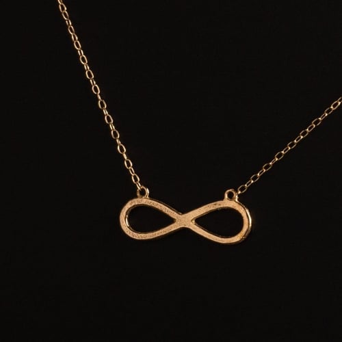 عقد ذهب إنفينيتي عيار 18