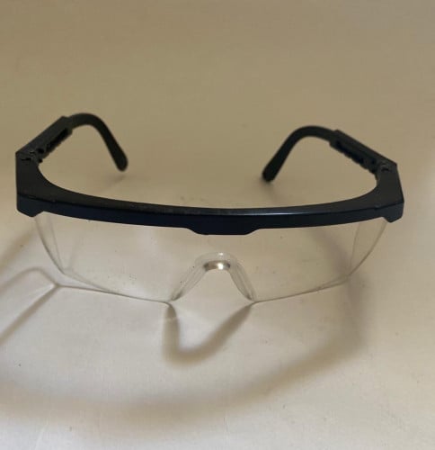 نظارات حمايه من الغبار