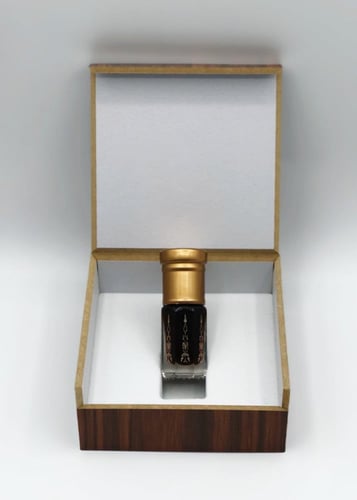 ‏دهن عود مروكي رائحه هادئه ربع توله