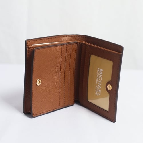 محفظة. مايكل كورس