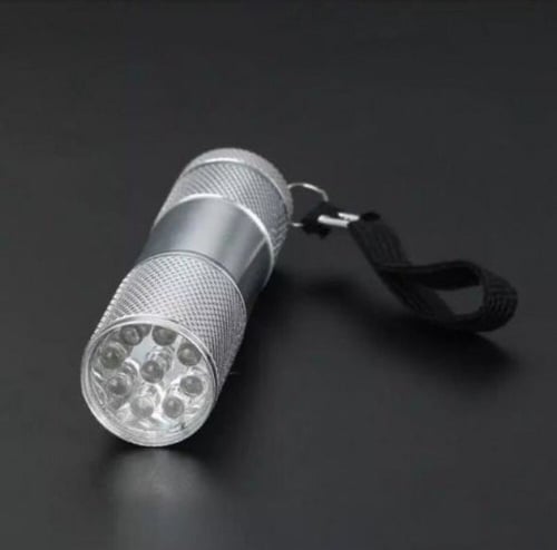 مصباح LED اشعة فوق البنفسجية