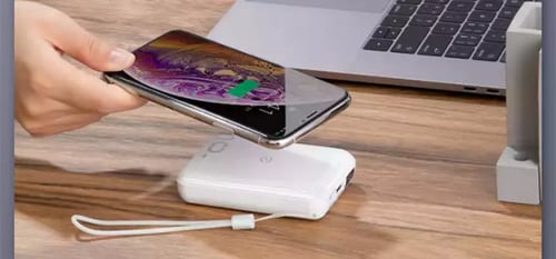 شاحن نقال بقوة 10000 وشحن لاسلكي 2 في 1