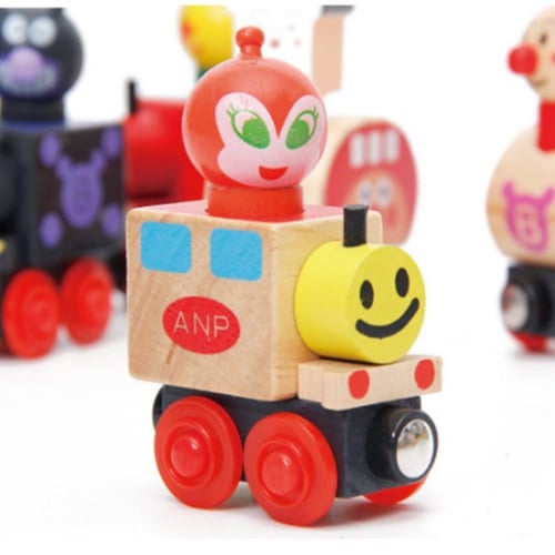 قطار خشبي مغناطيسي للاطفال - 6 عربات