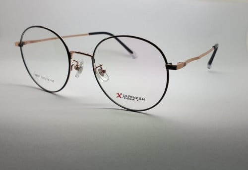 نظارة طبية كلاسيكية