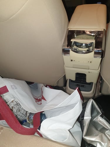 تكاية مسند سزوكي ديزاير درج واحد لون بيج