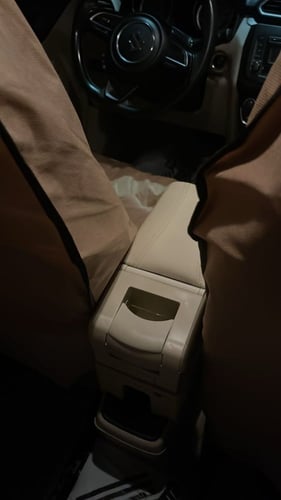 تكاية مسند سزوكي ديزاير درج واحد لون بيج