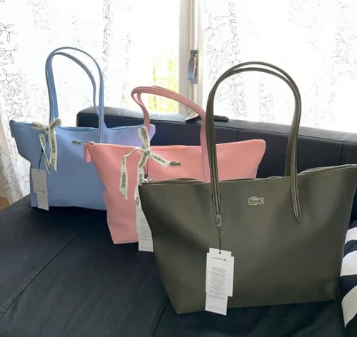 لاكوست لارج