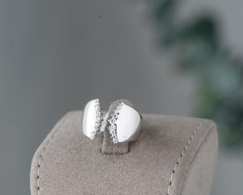 خاتم ذهب أبيض عيار 18