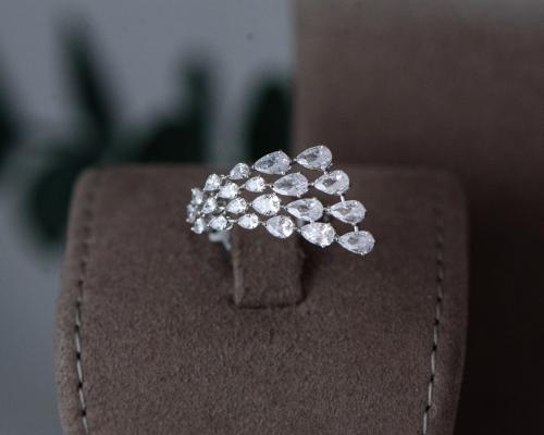 خاتم ذهب أبيض عيار 18