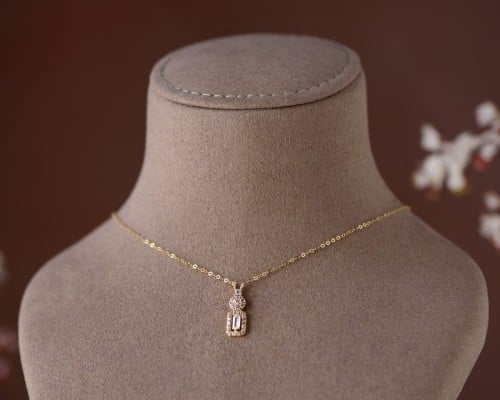 عقد ذهب ناعم عيار 18