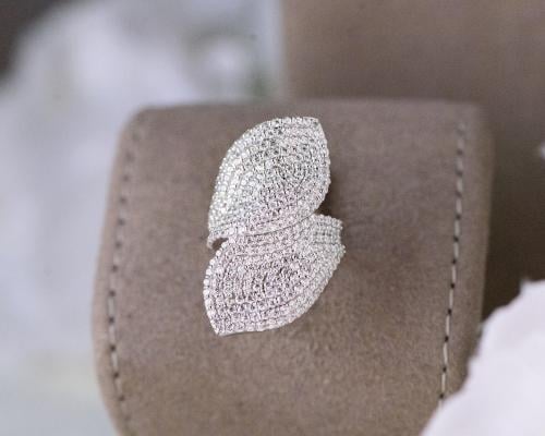 خاتم ذهب أبيض عيار 18