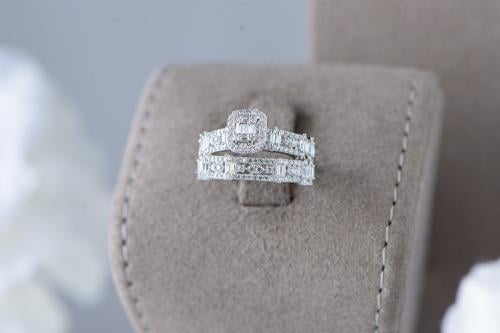 تونز ذهب أبيض عيار 18 تصميم ألماس