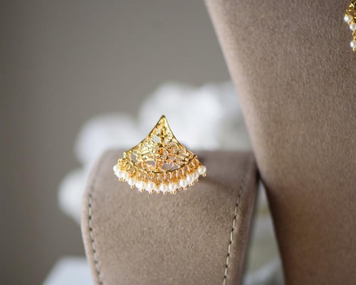 نصف طقم ذهب بحريني عيار 21 محلى باللؤلؤ الطبيعي ال...