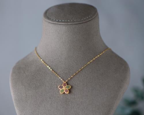 عقد ذهب عيار 21