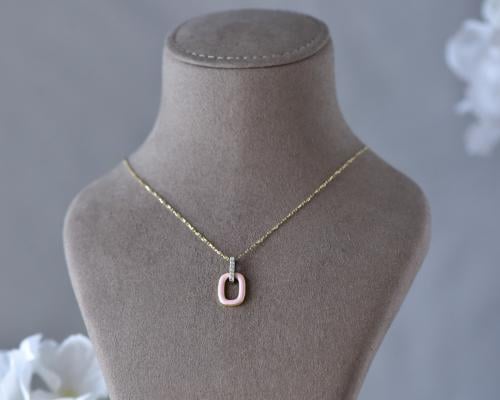 عقد ذهب عيار 18