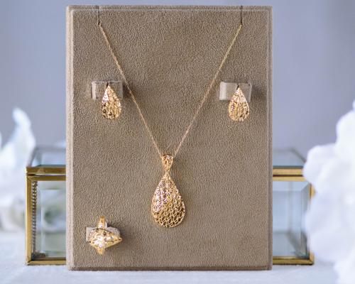 نصف طقم ذهب عيار 21