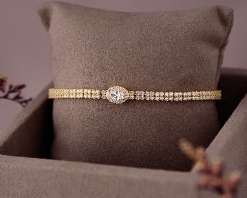 سوارة تنس من الذهب عيار 18