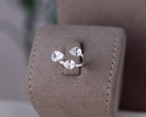 خاتم ذهب أبيض عيار 18