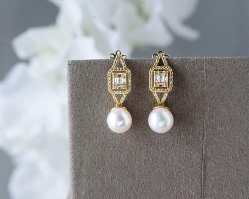 حلق ذهب عيار 18