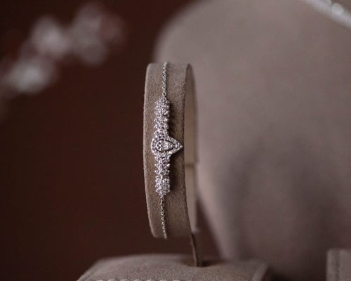 طقم ذهب أبيض عيار 18