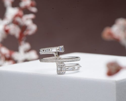 خاتم ذهب أبيض عيار 18