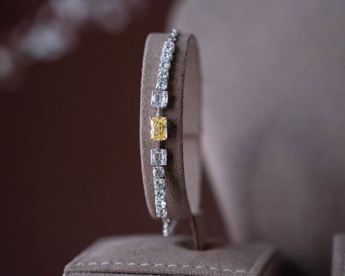 طقم تنس ذهب أبيض عيار 18