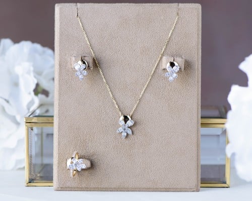 نصف طقم ذهب عيار 18