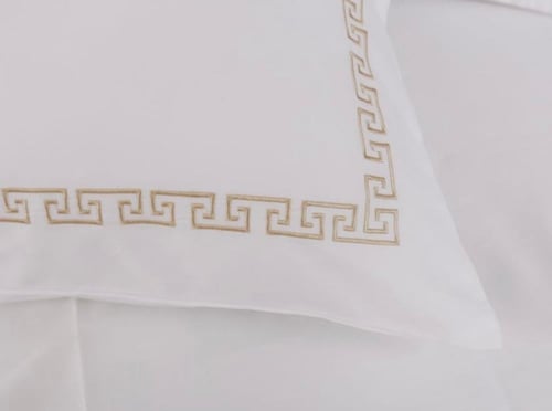 مفرش فندقي نفر ونص فاخر قطن طبيعي 100% تطريز ذهبي