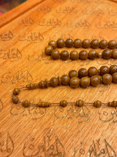 سبحة كوك ١٢ ملي ٤٥ خرزة تحزيز نظيف