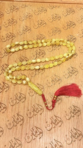سبحة كهرمان طبيعي بولندي الوزن ٤٥ غرام عدد الخرز ٧...