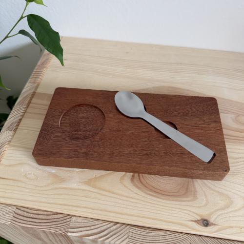 طبق خشب طبيعي اسبرسو مع ملعقة